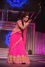 Rani Mukherjee at the launch of Diva_ni in Mumbai on 27th Sept 2013 (50).JPG
